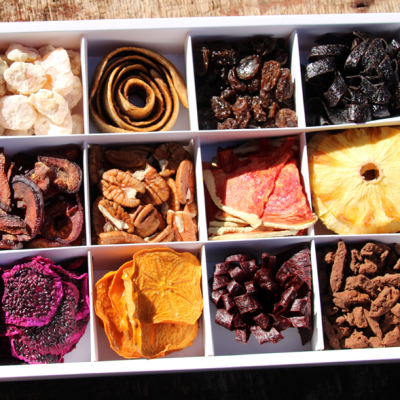 מארז פירות עם נגיעה של שוקולד